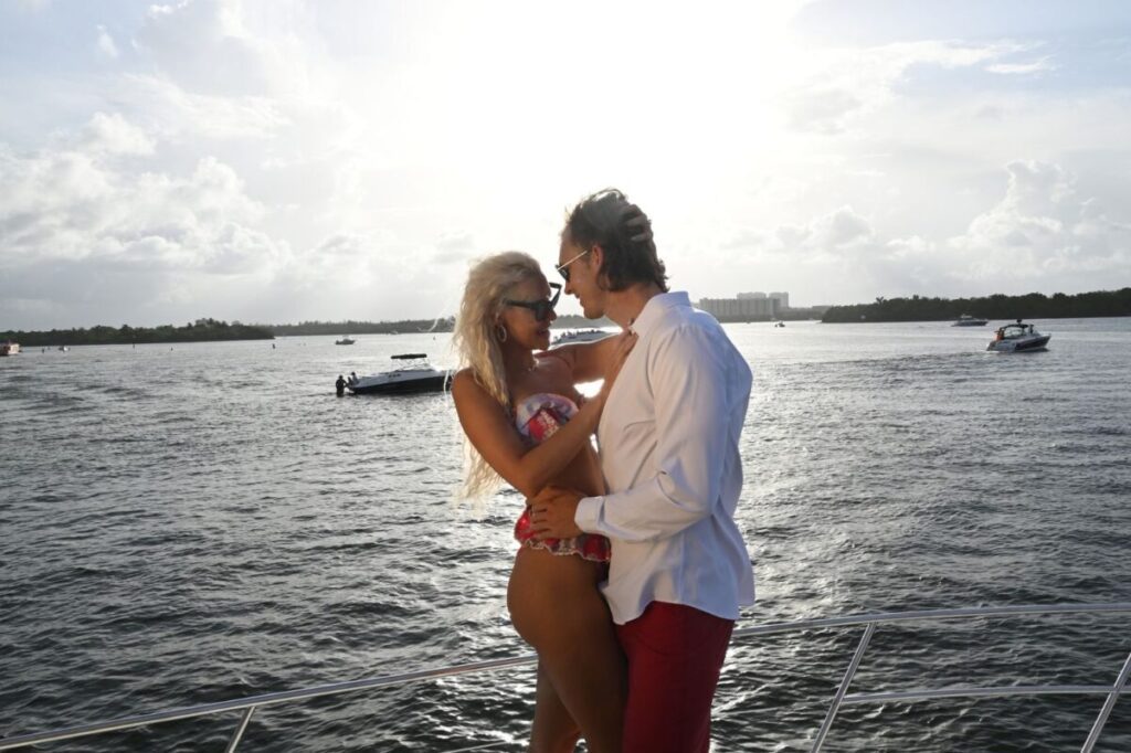 romantic yacht rental