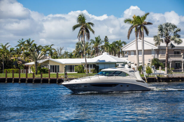 Fort Lauderdale by yacht