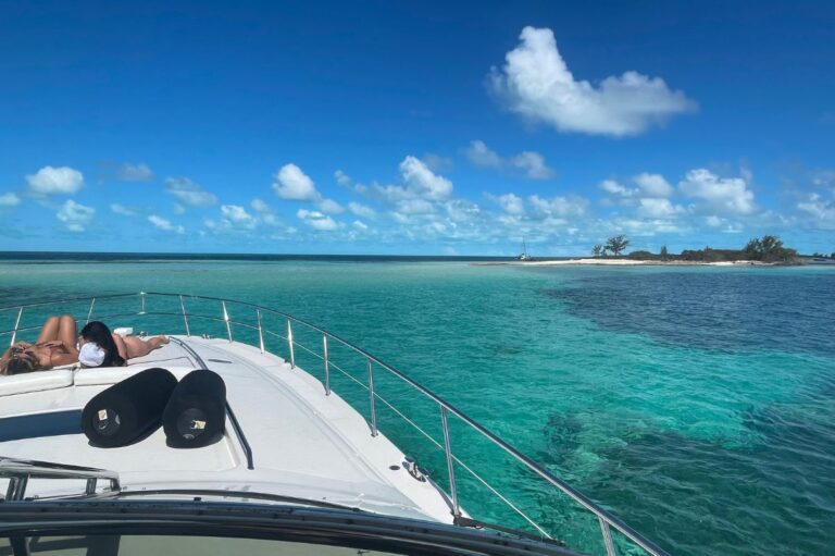 Bimini yacht charter gallery