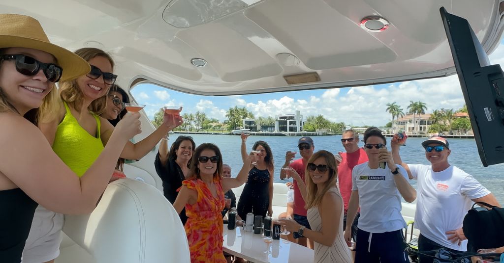 private yacht rental