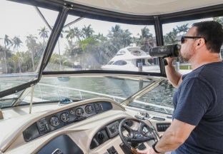 family yacht charter rental