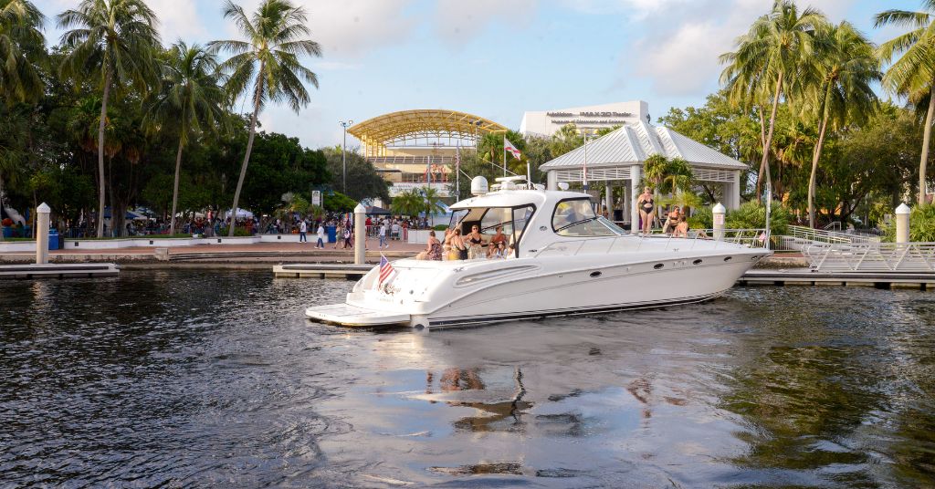 what you need to know about bareboat Fort Lauderdale