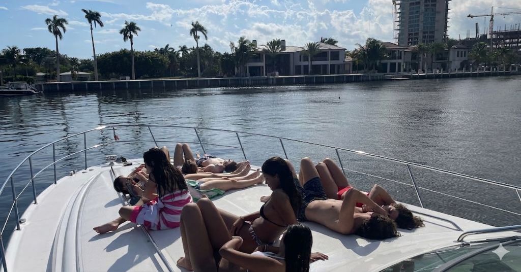 Fort Lauderdale yacht charter mother's Day